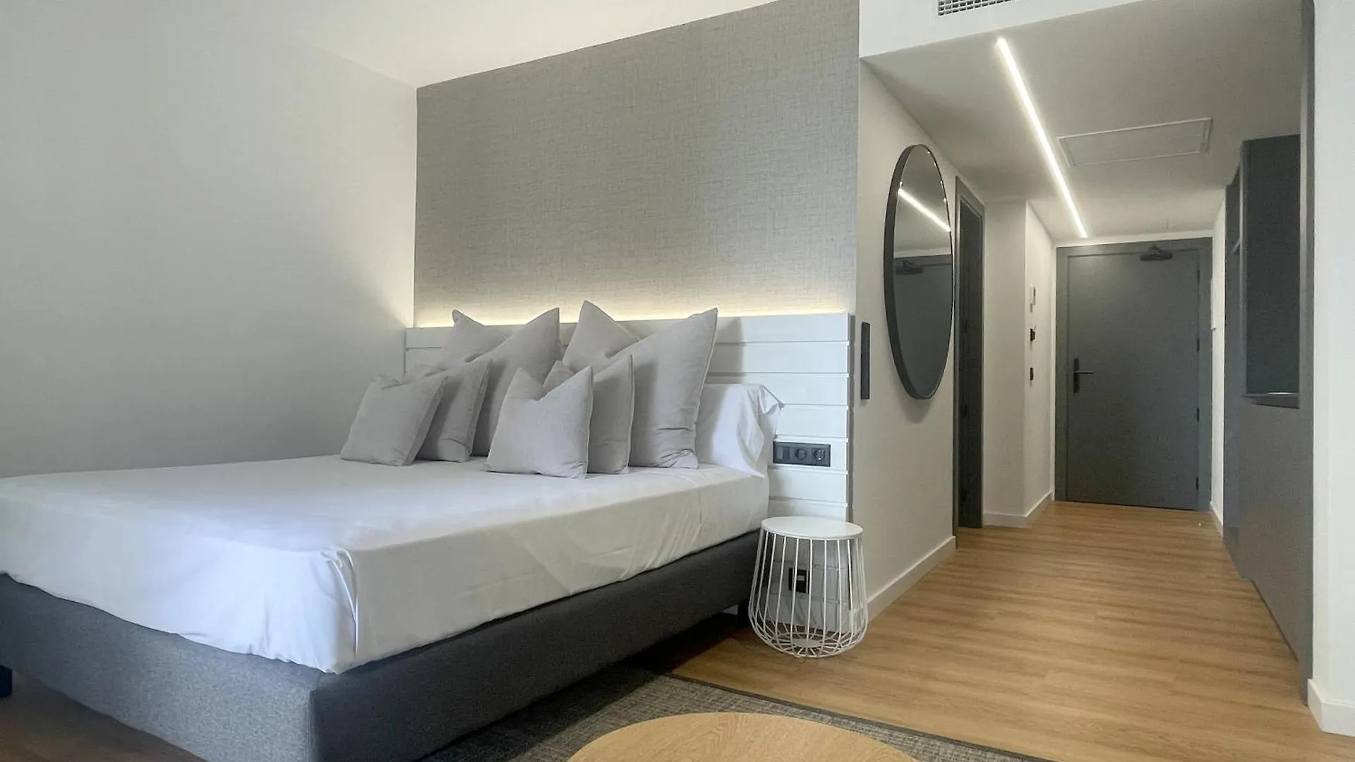 Rentalmar Suites Salou Families Only
